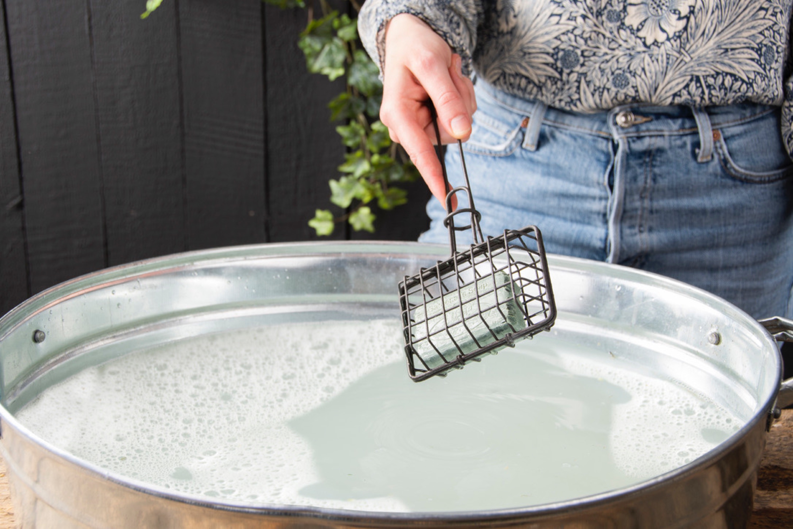 'Clean Gardener' Bundle Cast Iron Soap Dish Gift Set